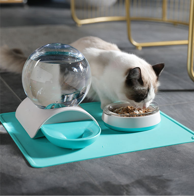 Automatic Pet Feeding Waterer Dispenser for Easy Hydration