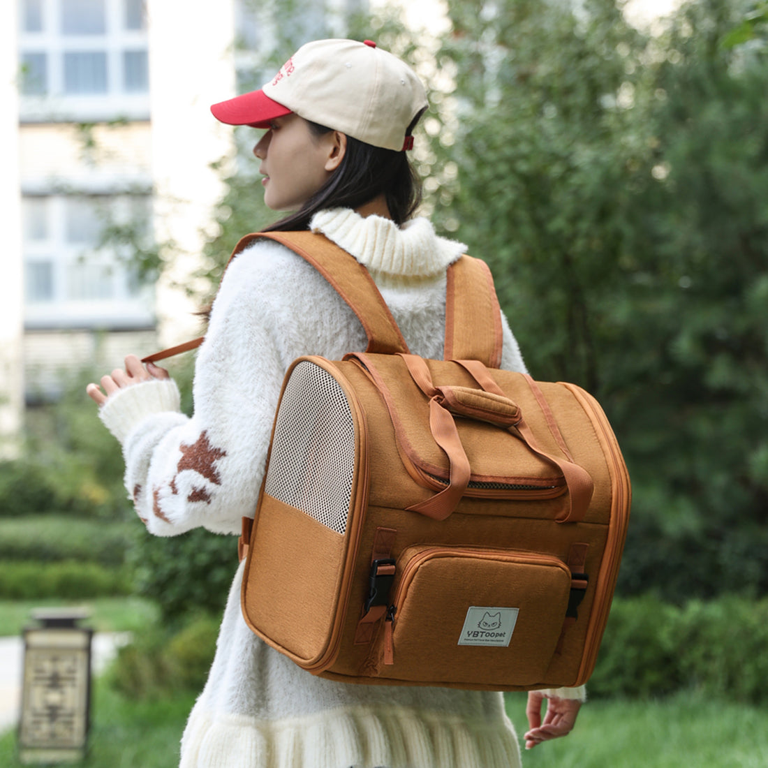 Expandable Breathable Large Capacity Portable Pet Backpack Carrier