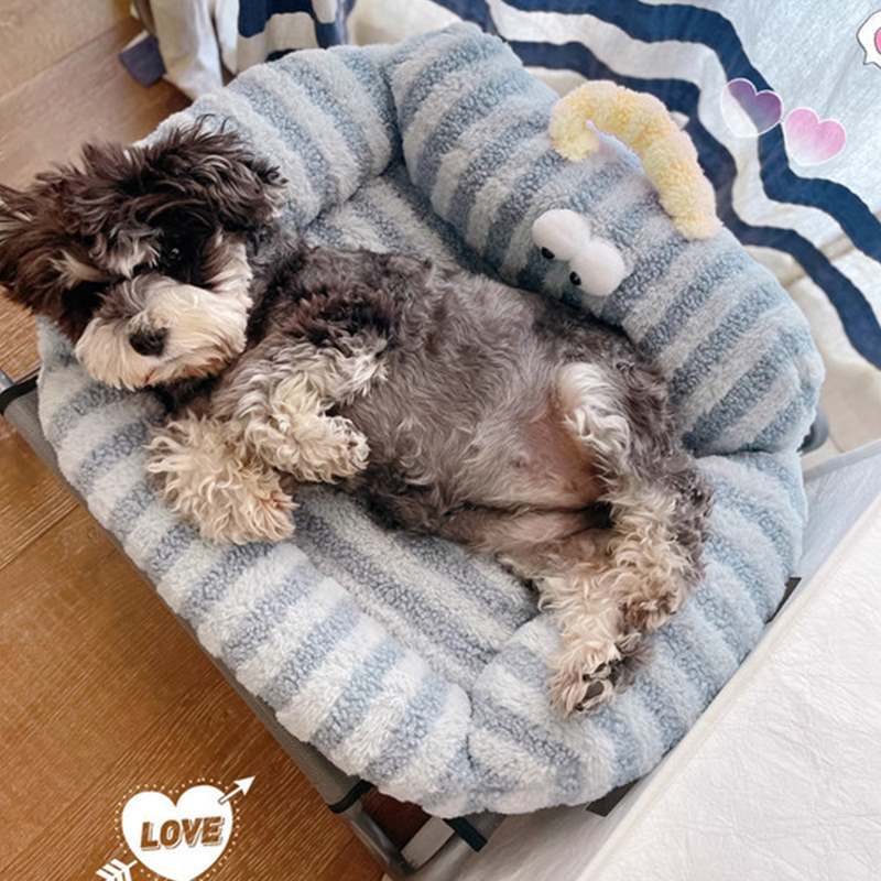 Four Seasons Warm Hug Style Pet Sleeping Bed